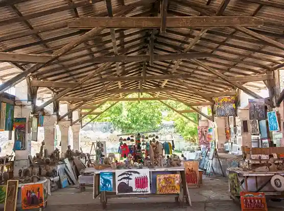 Marché de Bagamoyo vibrant