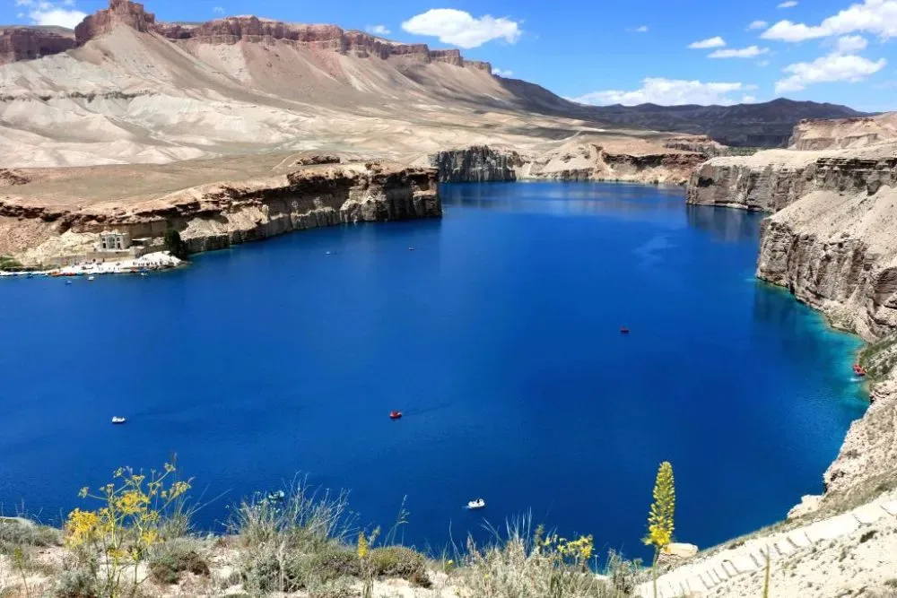 Bamiyan Buddhas site, Band-e-Amir lakes, Herat Citadel and Minaret of Jam – Afghanistan travel guide 2026-2027