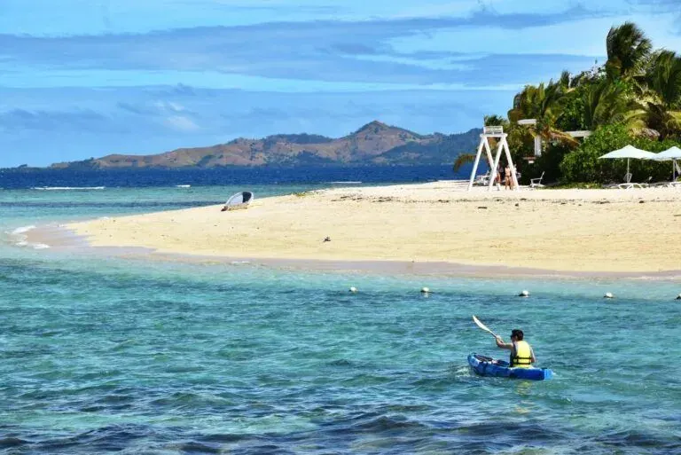 Mamanuca Islands, Yasawa beaches, coral reefs and Fijian fire-walking ceremony – Fiji travel guide 2026-2027