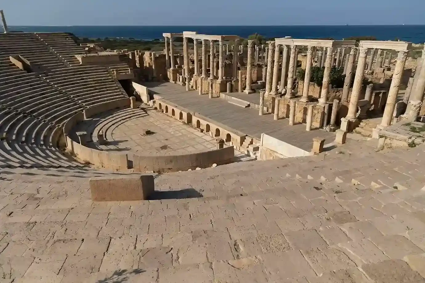 Leptis Magna theatre, Sabratha mosaic, Ghadames old town and Akakus rock art – Libya travel guide 2026-2027
