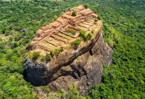 Sigiriya rock fortress, Temple of the Tooth, tea plantations, Yala leopards and southern beaches – Sri Lanka travel guide 2026-2027