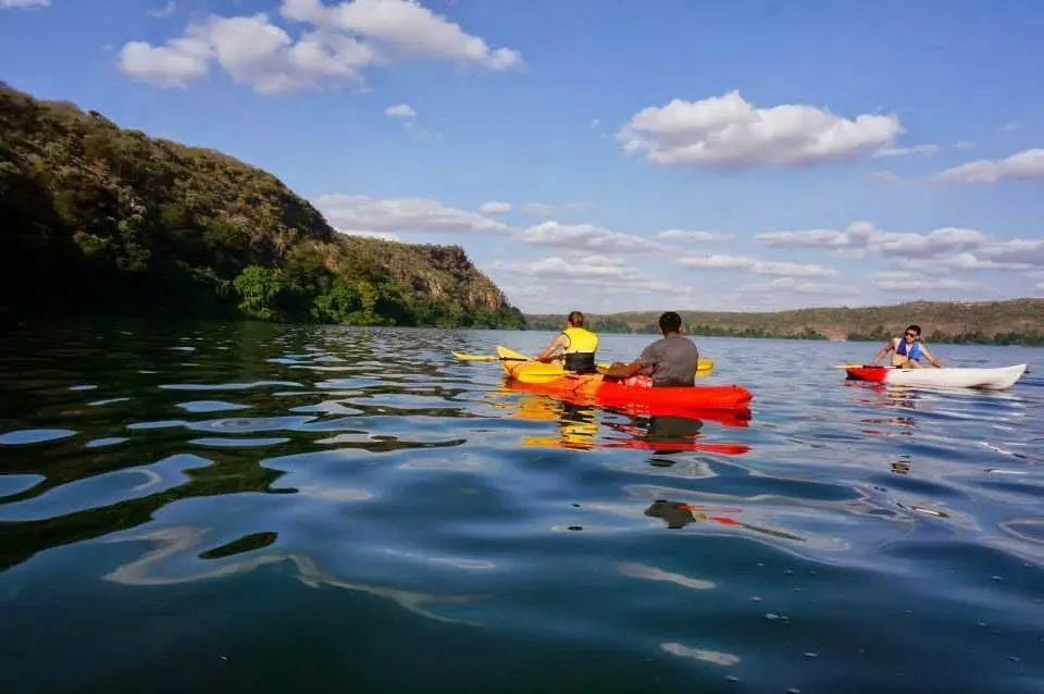 Début d'une journée du lac Chala de Moshi