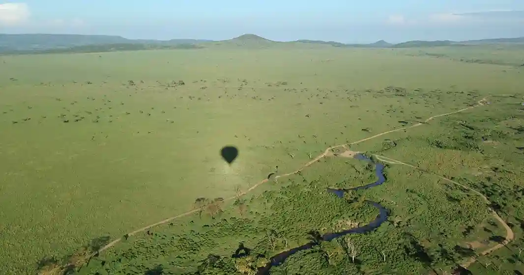Vue aérienne de Serengeti à partir du vol
